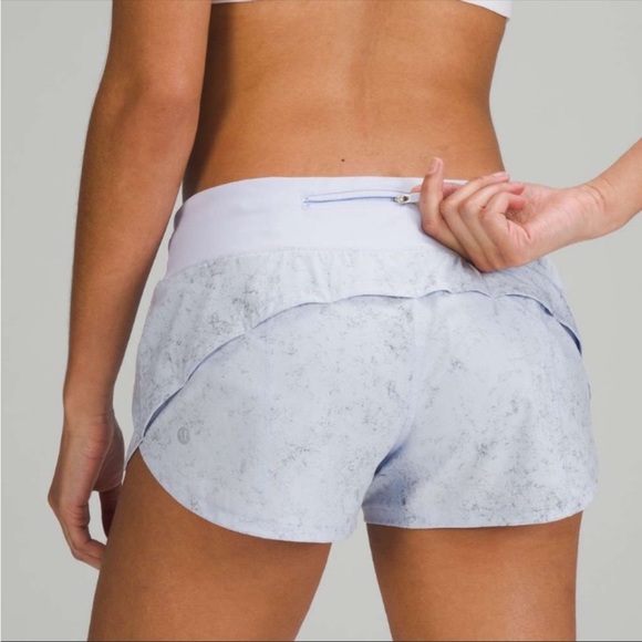 Lululemon Speed Up Low-Rise Lined Short 2.5" - Picture 3 of 10